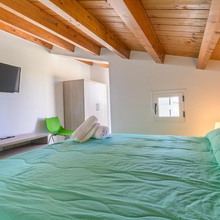 Archimede, Appartamento Con Vista In Centro A Marina Di Ragusa Exterior photo