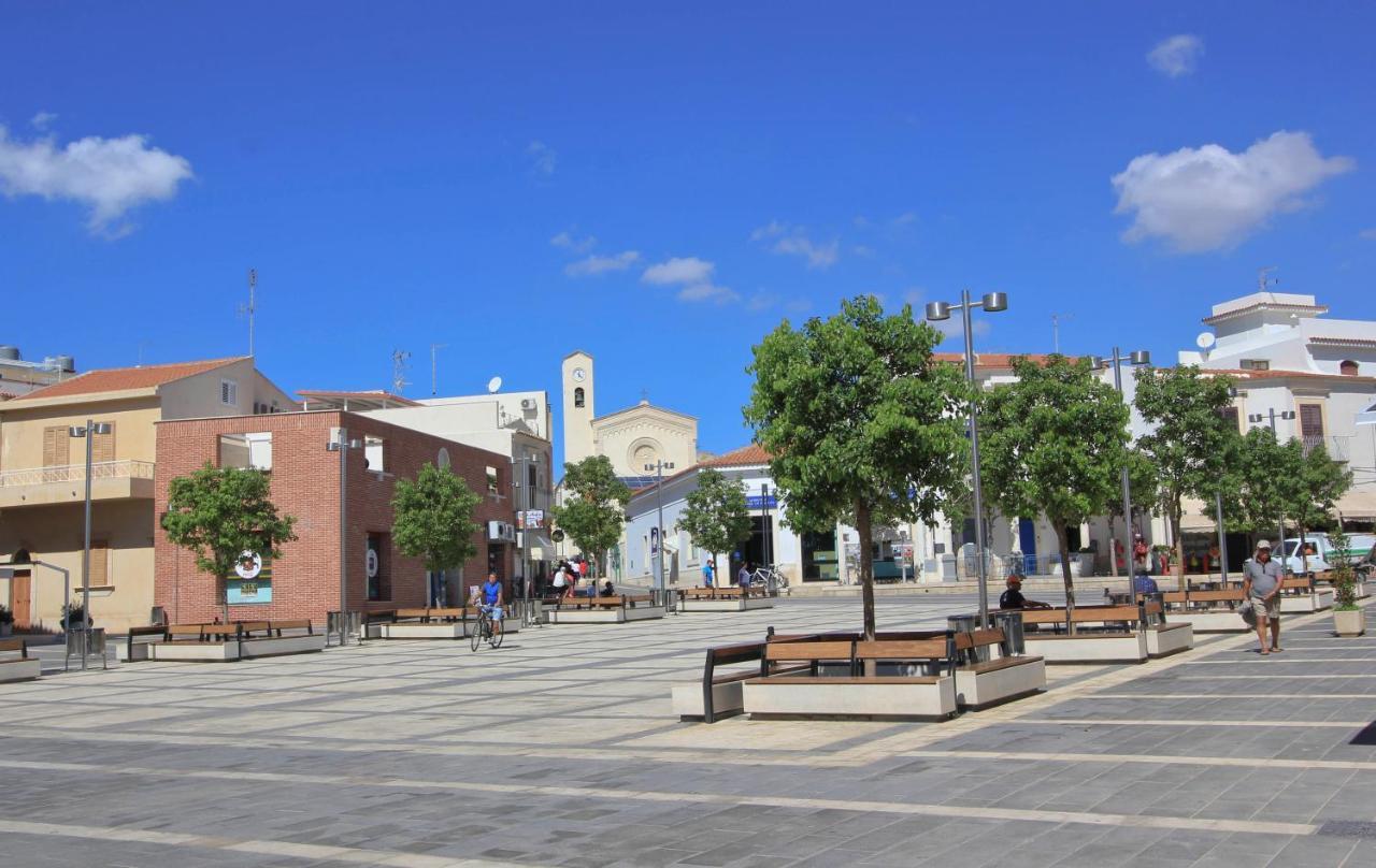 Archimede, Appartamento Con Vista In Centro A Marina Di Ragusa Exterior photo